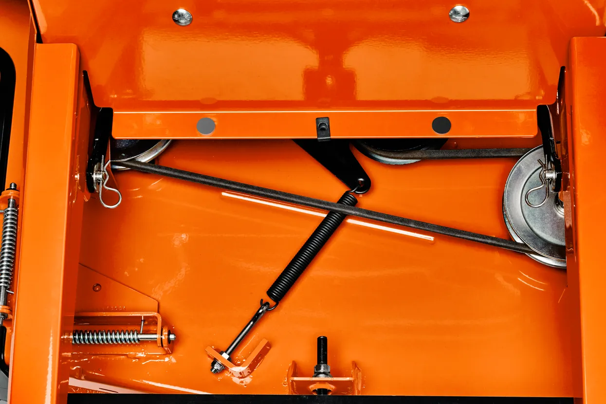 Husqvarna Z242F ClearCut 42-in. 21.5 HP Kawasaki V-Twin Zero-Turn Mower (Model 967953801) - view 7