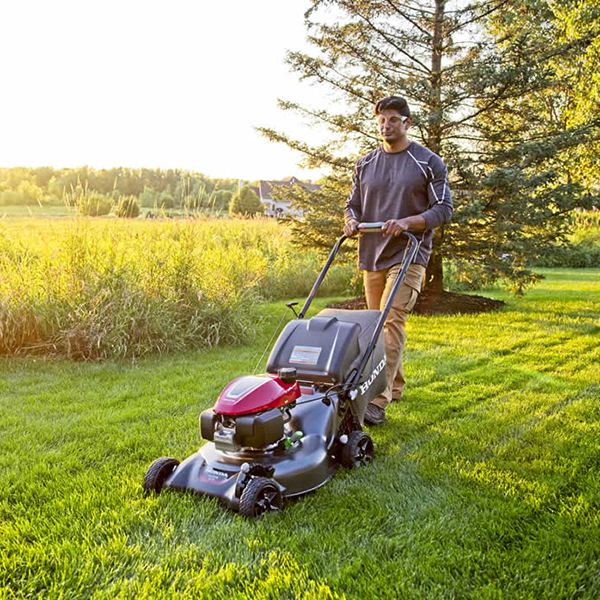 Honda HRN216VKA 21 in. 3-in-1 Variable Speed Self-Propelled Gas Lawn Mower (GCV170 Engine) - view 6
